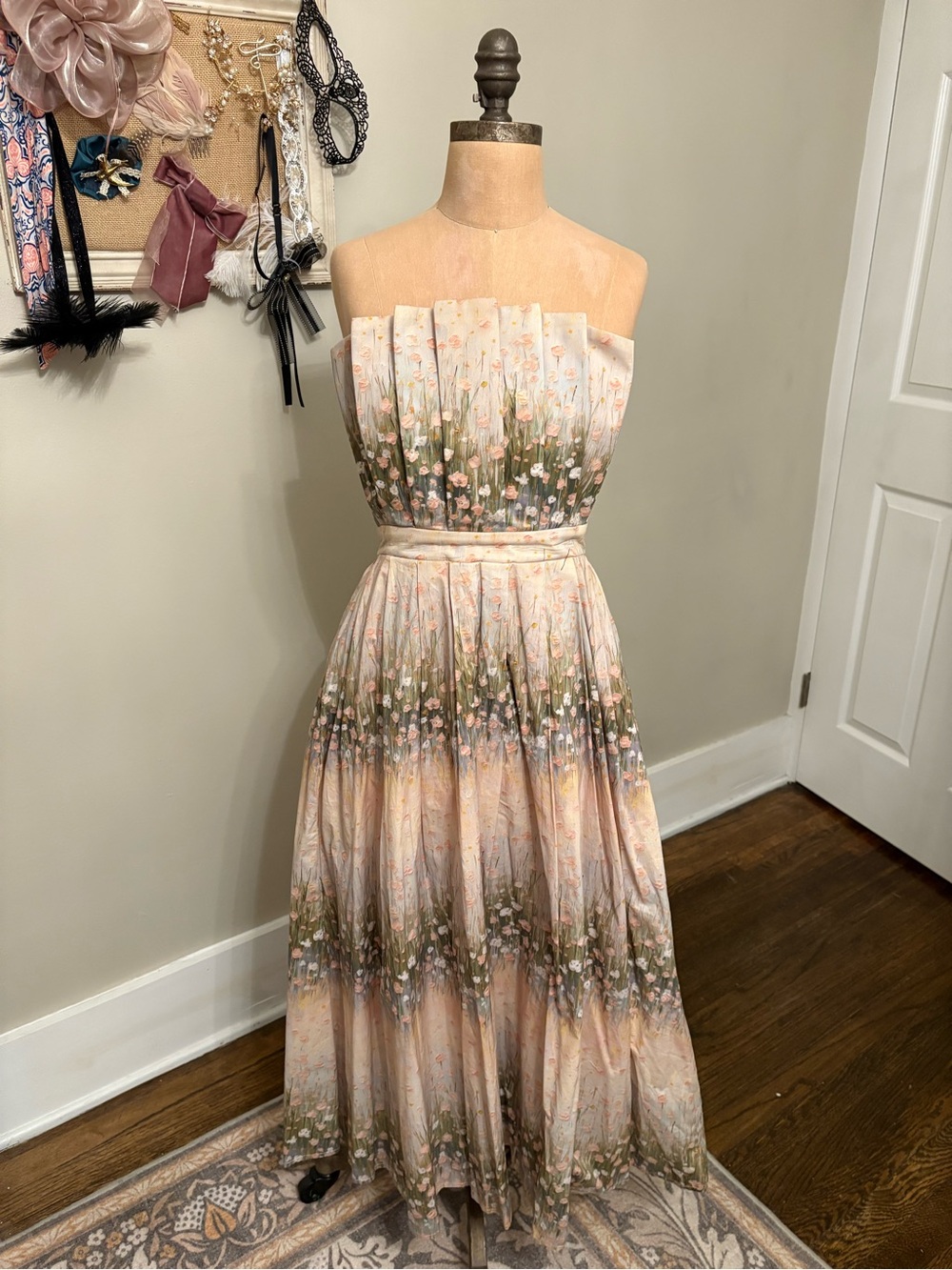 Entro Genevieve Beige Floral Strapless Midi Dress - Picture 4 of 10